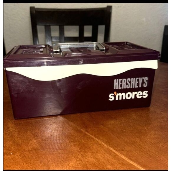 Hersheys Smores Mug Set & Storage Box - Picture 5 of 16